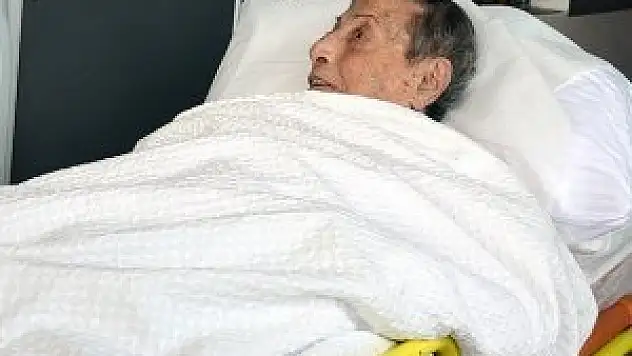 Müzeyyen Senar taburcu edildi