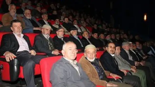 Emekliler, 'Eyvah eyvah 3' filmini izledi