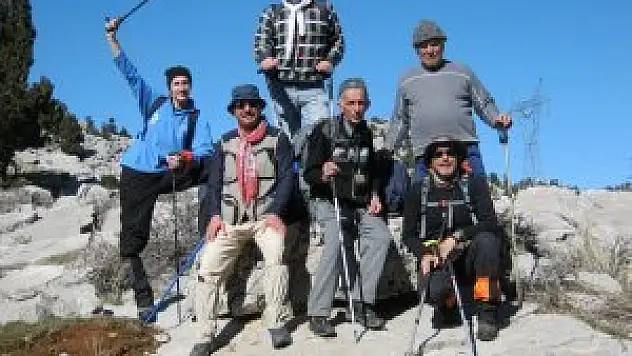 Seydişehirli dağcılar, tarihi kervan yolunda yürüyüş yaptı