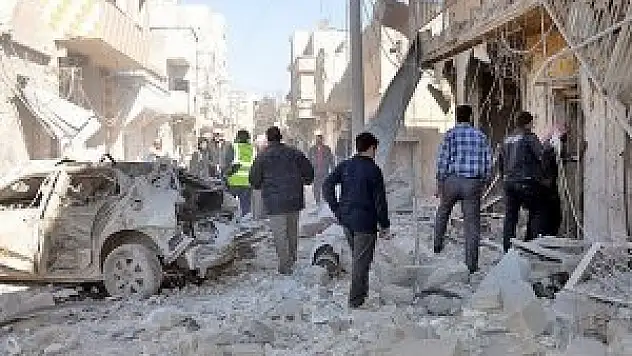 Esed 'varil bombasıyla' saldırdı: 61 ölü