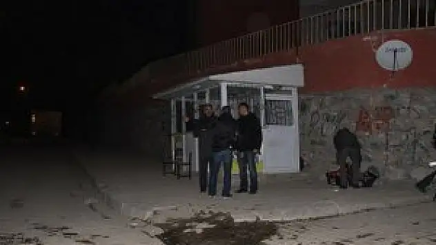 Şemdinli'de AK Parti'lilere silahlı saldırı: 2 yaralı