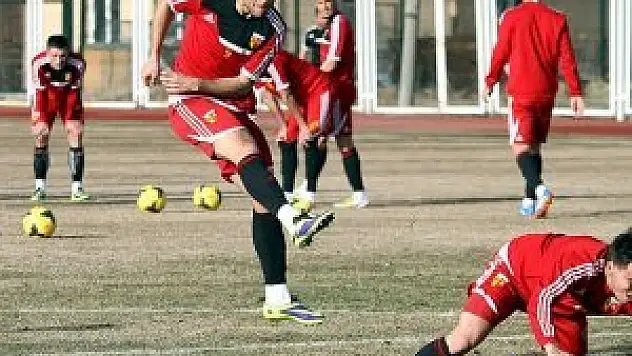 Kayserispor'a 4 maçta 431 bin lira ceza