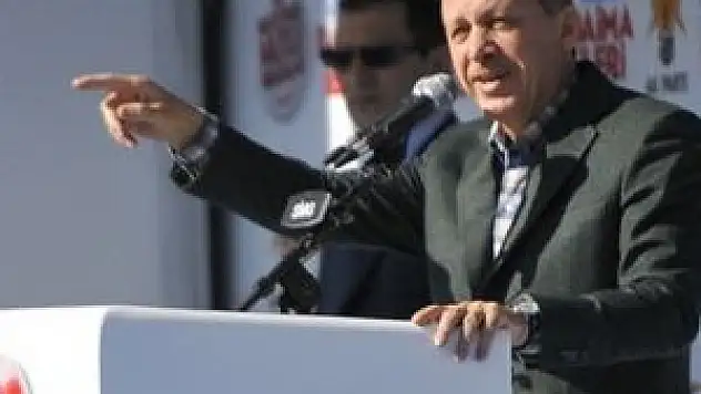 İşte Sivas mitingine damga vuran pankart