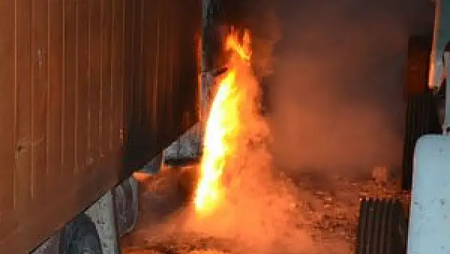 Konya'da kamyonet yandı