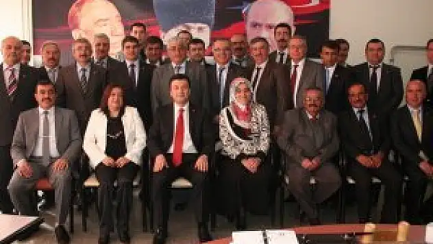 MHP Beyşehir'de meclis üyesi adayları tanıtıldı