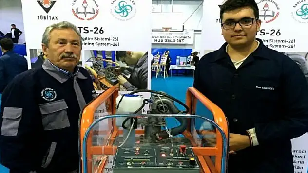 6 farklı yakıtla çalışan turbojet motor yaptı