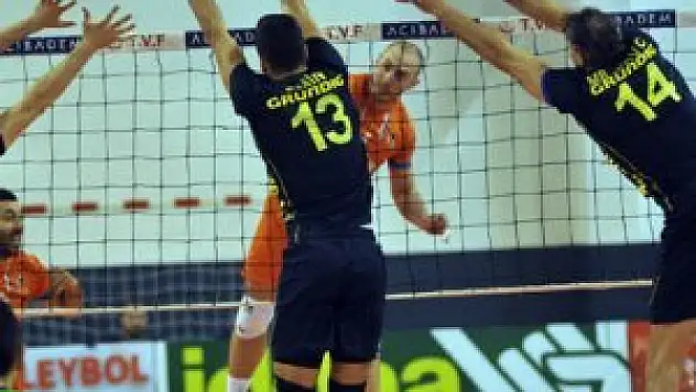 Seyircisiz maçta Fenerbahçe kazandı!