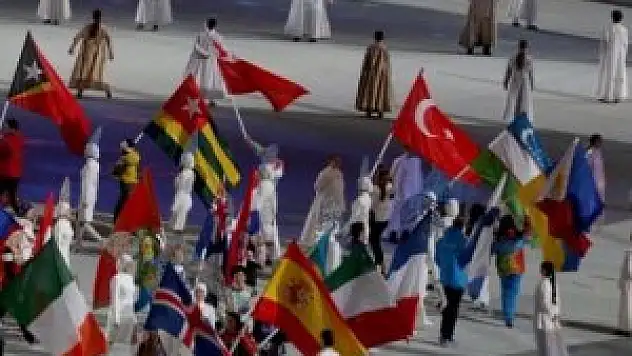 Soçi'de görkemli kapanış töreni