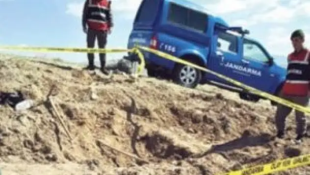 Kaçak kazı yaparken yakalandılar