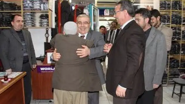 Karatay Belediye Başkanı Hançerli'den esnaf ziyareti