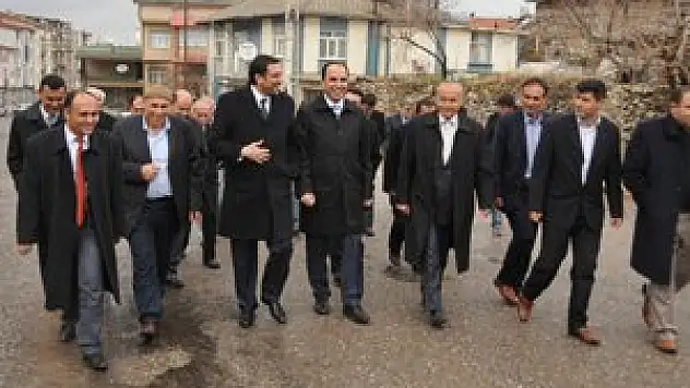 AK Partili Akış Üzümlü'de