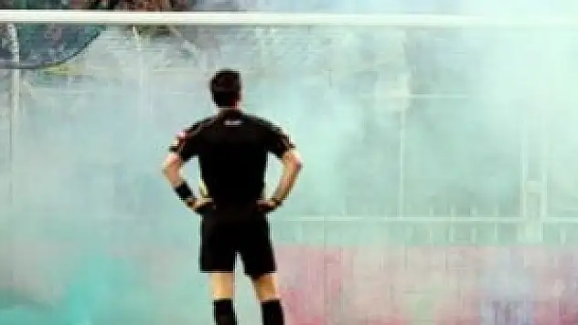 'Aranızda hakem var mı?'