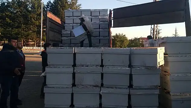 Beyşehir'de çiftçilere bal kovanı ve ekipmanı desteği