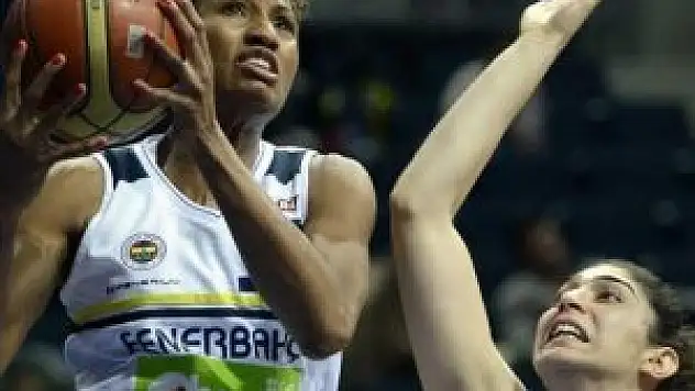 Namağlup Fenerbahçe lider bitirdi