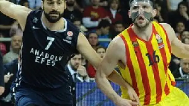 Anadolu Efes son saniyede yıkıldı!