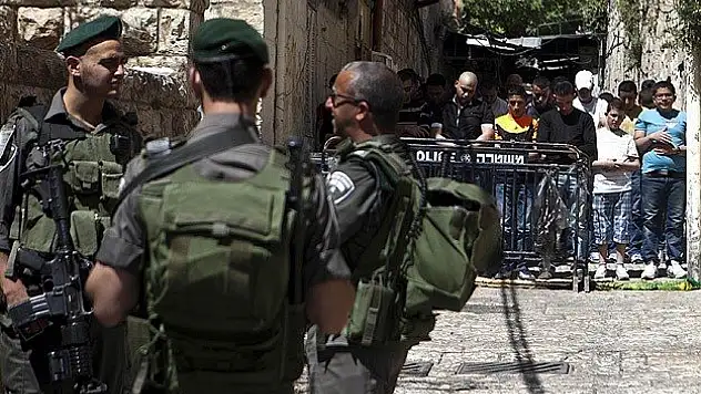 İsrail'den Mescid-i Aksa'ya girişe sınırlama