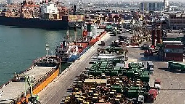 Dış ticaret açığı azaldı