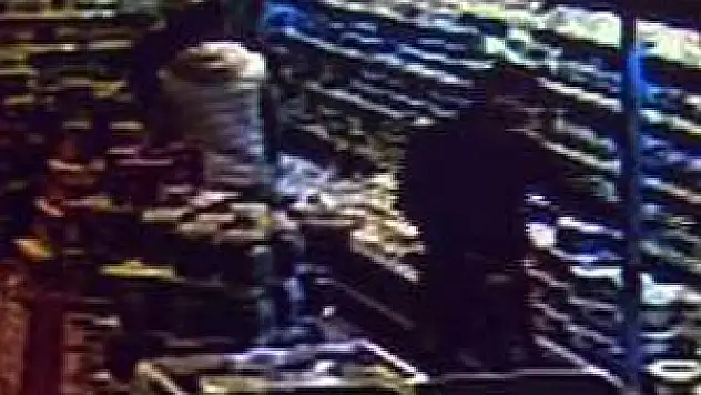 Marketten kaşar, tereyağ ve bal çalanlar yakalandı