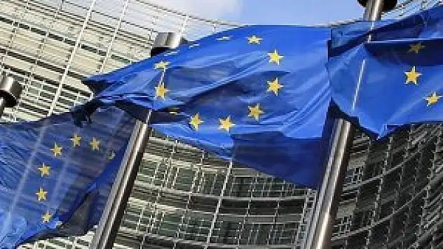 BAE ve Kolombiya'ya AB'den vize muafiyeti