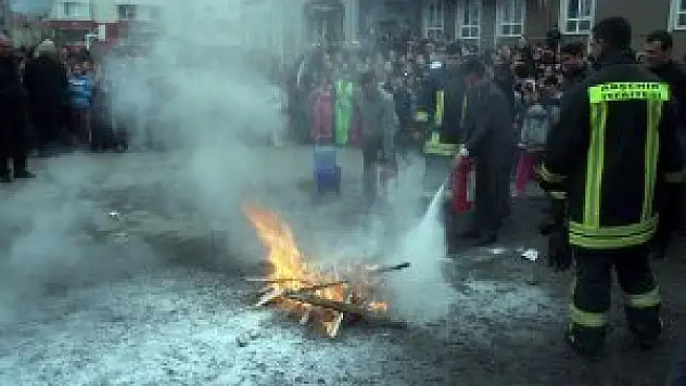 Akşehir itfaiyesi eğitimlerini sürdürüyor