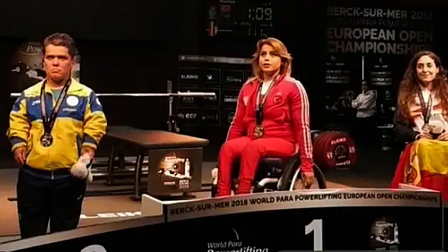 Fransa'da Meram rüzgârı