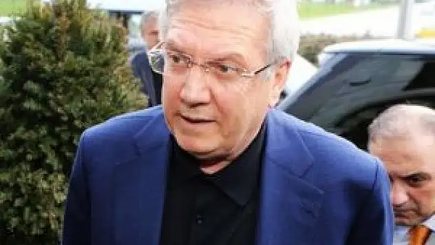 25 dakikada 200 milyon TL topladı