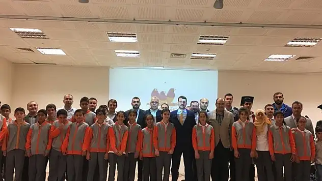 Yunak'ta 29 MAYIS İSTANBUL'UN FETHİ'NİN 565. Yılı Kutlandı