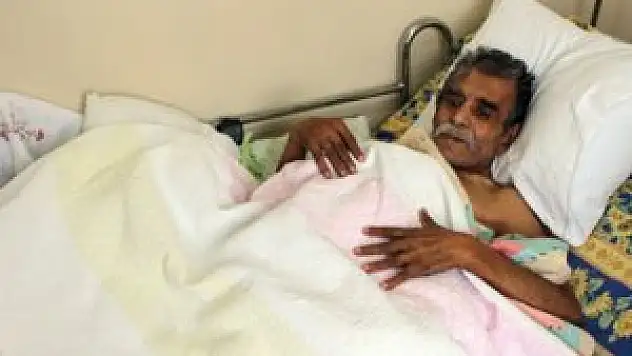 Yatalak olunca vücudu çürümeye başladı