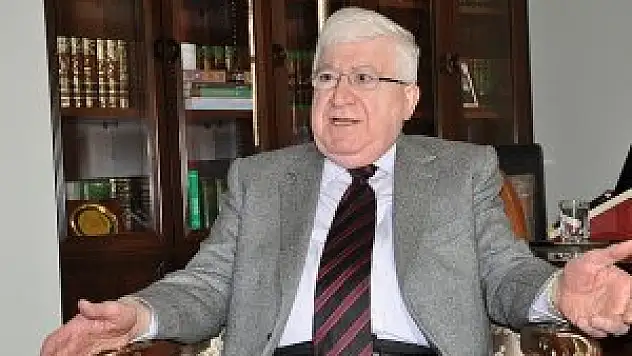 Kürt vekillerin Irak Parlamentosundan çekilmesi intihar olur