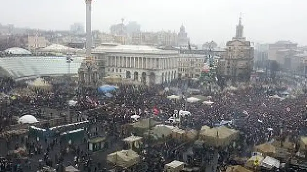 Ukrayna'da 'Halk Mitingi'