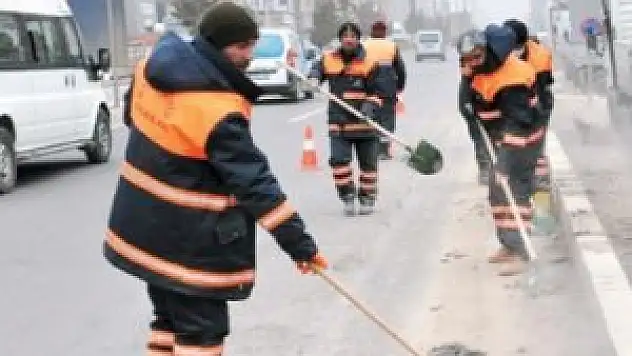 Çelik: Taşeron meselesini kökten çözüyoruz