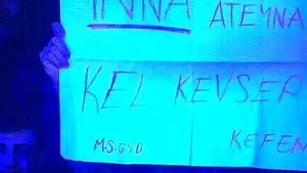 Okan Bayülgen'in programında büyük skandal