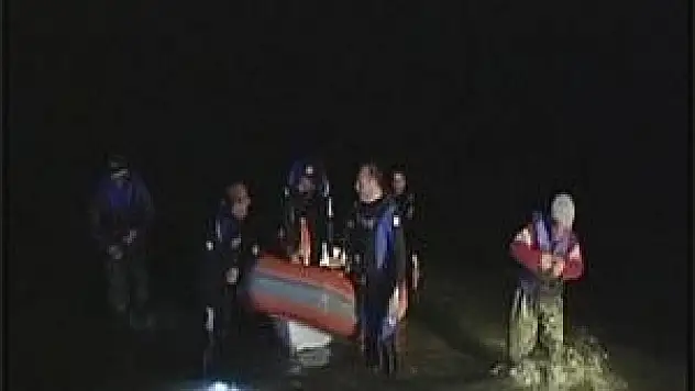 Mahsur kalan balıkçıları, jandarma kurtardı