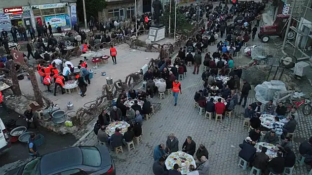 Beyşehir'de dış mahalle iftarları sürüyor