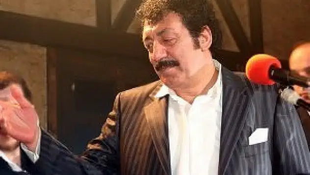 Müslüm Gürses mezarı başında anıldı