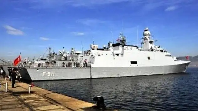 Türk savaş gemileri yola çıkıyor