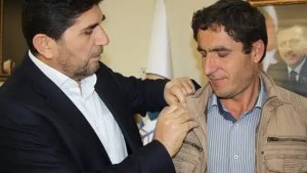 Derbent'te CHP'li belediye meclis üyesi AK Parti'ye geçti