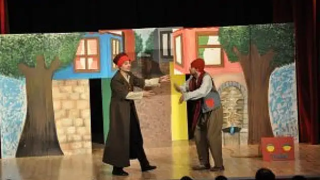 KOSKİ'nin tiyatro oyununa yoğun ilgi