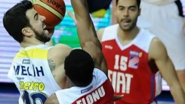 Fenerbahçe son çeyrekti fişi çekti!