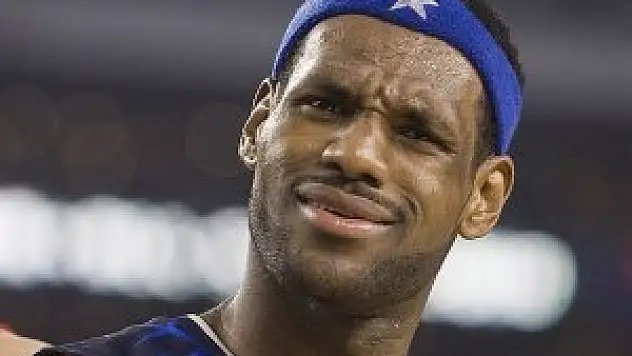 LeBron James kendini aştı