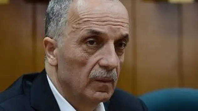 Türk-İş'ten Bakanlığa şartlı destek