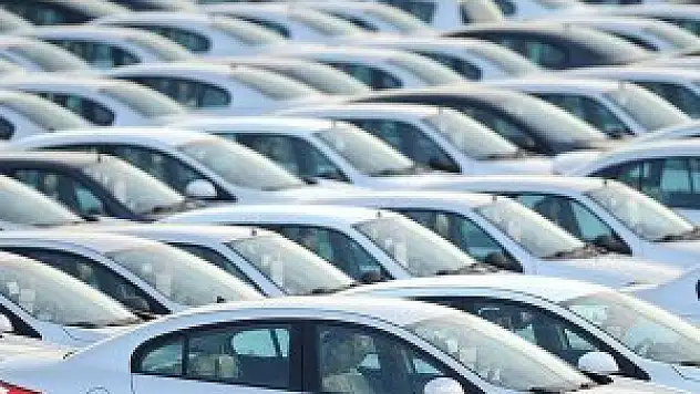 Otomobil pazarı şubatta yüzde 27,5 daraldı