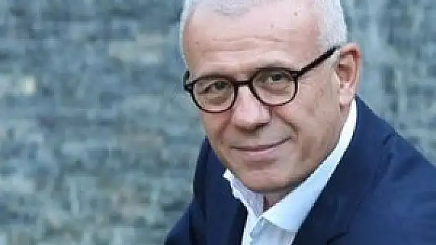 Özkök'ün başörtüsü ve namaz pişmanlığı