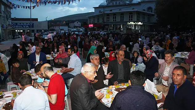 Yunak'ta iftar ve  Kadir gecesi coşkusu