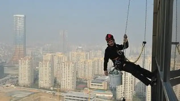 Binalarla yükselen meslek 'Endüstriyel dağcılık'