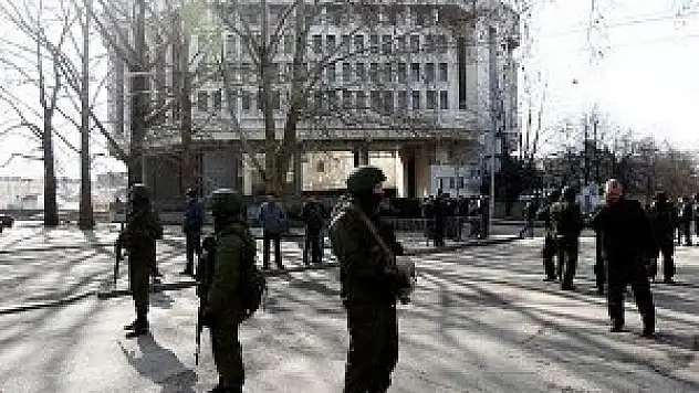 Ukrayna referandum kararını iptal etti