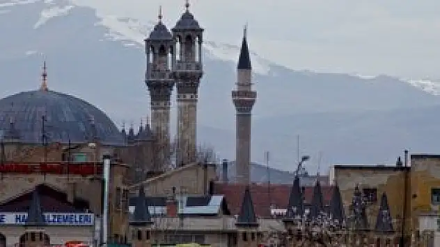 Konya Aziziye Cami yeniden ibadete açıldı