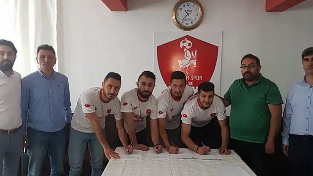 Akşehirspor, gövde gösterisi yaptı
