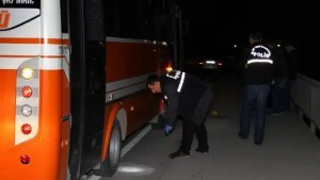 Halk otobüsüne silahlı saldırı: 2 yaralı