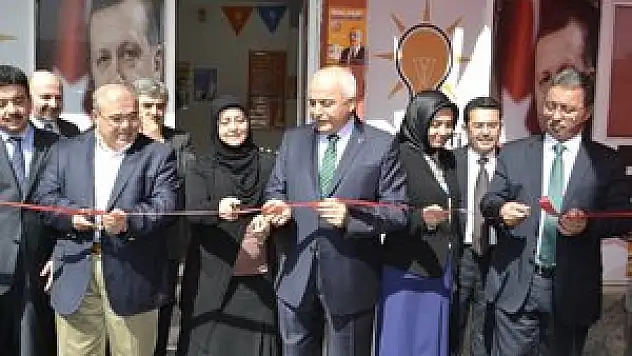 AK Parti Akören'de çalışmalarını sürdürüyor